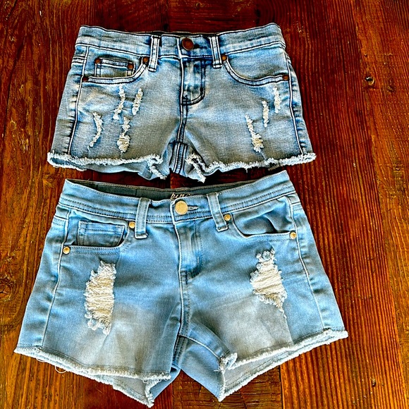 Lot of 2 pair of Pinc Distressed Jean Shorts Size 8 - Picture 1 of 7